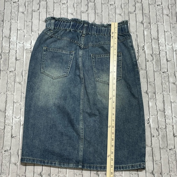 Casual Blue Denim Midi Skirt - Picture 3 of 5